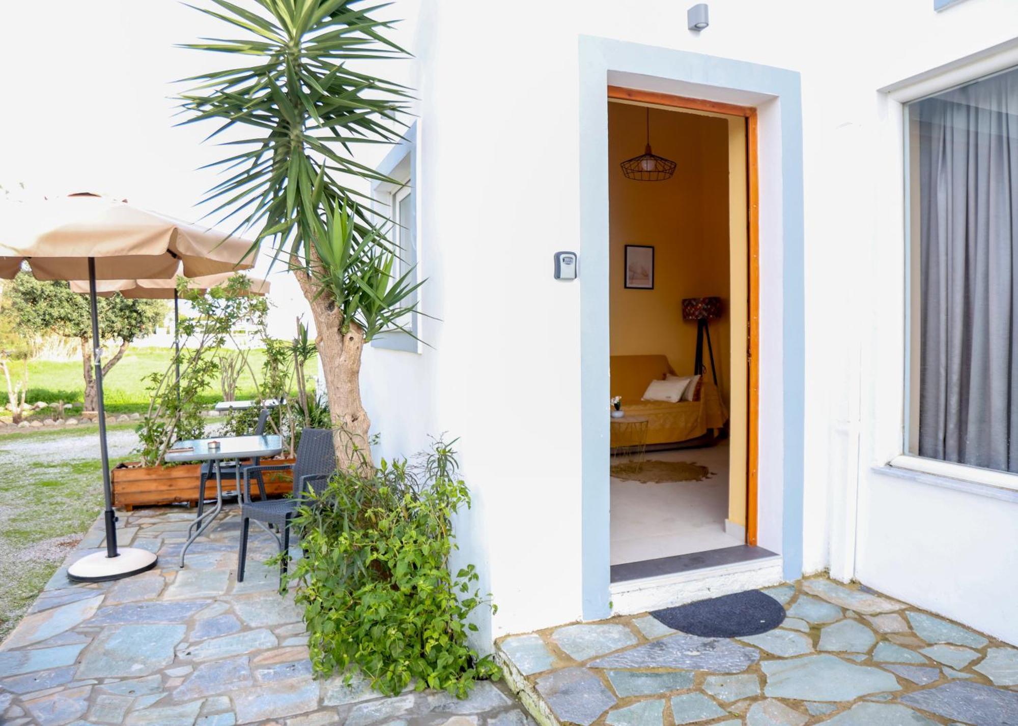 Joy'S Houses Marmari  Exterior photo